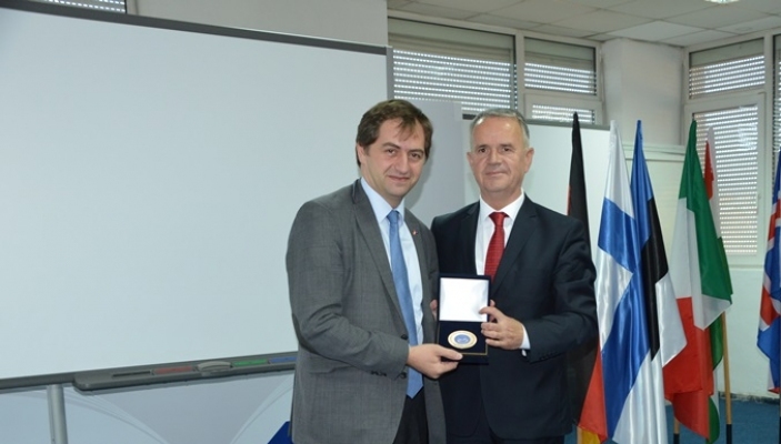Drejtori Smakiqi priti n&euml; takim nj&euml; delegacion nga shoqata e miq&euml;sis&euml; Austri-Kosov&euml;