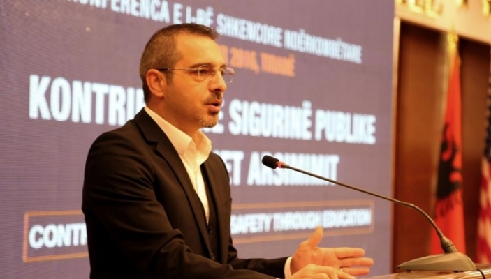 Drejtori Smakiqi mori pjes&euml; n&euml; konferenc&euml;n shkencore  nd&euml;rkomb&euml;tare n&euml; Tiran&euml; 