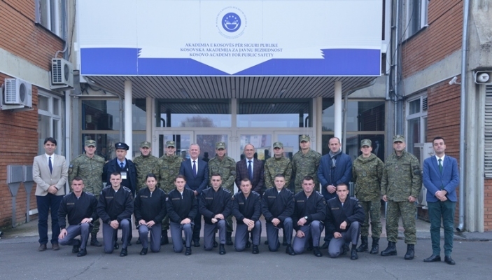  Udh&euml;heq&euml;s dhe  kadet&euml; t&euml; Forc&euml;s s&euml; Siguris&euml; s&euml; Kosov&euml;s vizituan Akademin&euml;