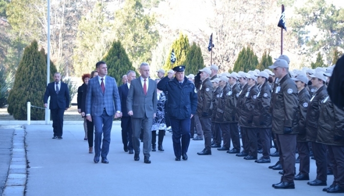  Drejtori i P&euml;rgjithsh&euml;m i Policis&euml; s&euml; Kosov&euml;s Rashit Qalaj dhe  Drejtori i P&euml;rgjithsh&euml;m i Sh&euml;rbimit Korrektues t&euml; Kosov&euml;s Nehat Thaqi vizituan Akademin&euml;