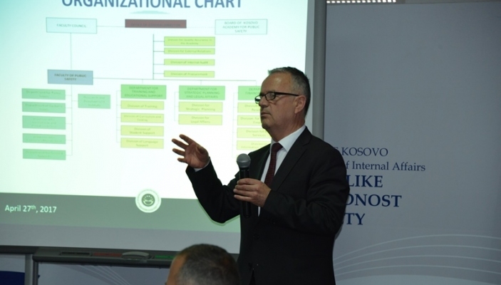 Nj&euml; delegacion nga Qendra e Ekselenc&euml;s s&euml; Stabilitetit t&euml; Policimit t&euml; NATO-s&euml; vizitoi Akademin&euml;