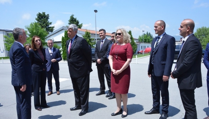  Ambasadori Kosnett vizitoi Akademin&euml; e Kosov&euml;s p&euml;r Siguri Publike 