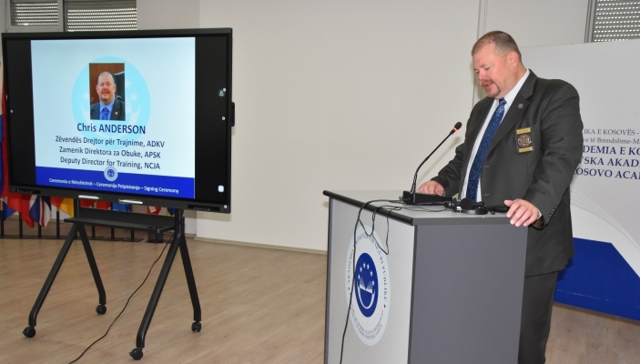 Akademia e Kosov&euml;s p&euml;r Siguri Publike n&euml;nshkruan marr&euml;veshje bashk&euml;punimi me Akademin&euml; e Drejt&euml;sis&euml; t&euml; Karolin&euml;s s&euml; Veriut t&euml; SHBA-ve