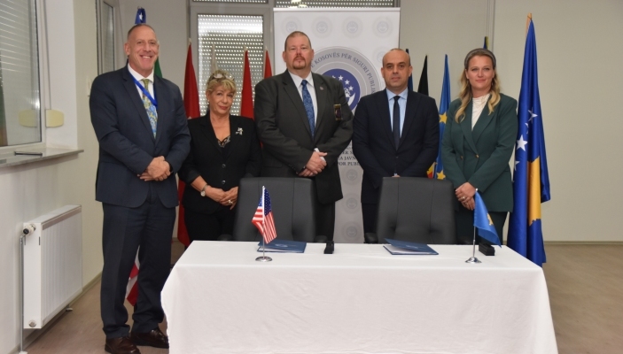 Akademia e Kosov&euml;s p&euml;r Siguri Publike n&euml;nshkruan marr&euml;veshje bashk&euml;punimi me Akademin&euml; e Drejt&euml;sis&euml; t&euml; Karolin&euml;s s&euml; Veriut t&euml; SHBA-ve