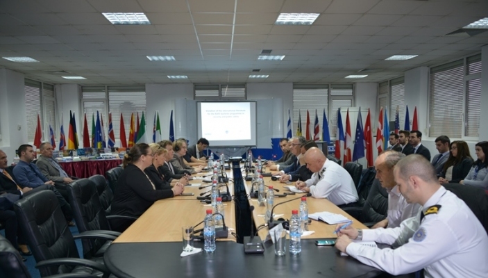 OSBE i dhuron 300 libra Akademis&euml; s&euml; Kosov&euml;s p&euml;r Siguri Publike