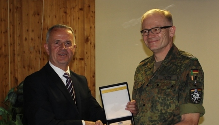Drejtori Smakiqi vizitoi KFOR-in gjerman n&euml; Prizren