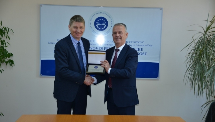   Z&euml;vend&euml;sdrejtori i Kolegjit Universitar Policor t&euml; Norvegjis&euml; Tor Tanke Holm vizitoi Akademin&euml;