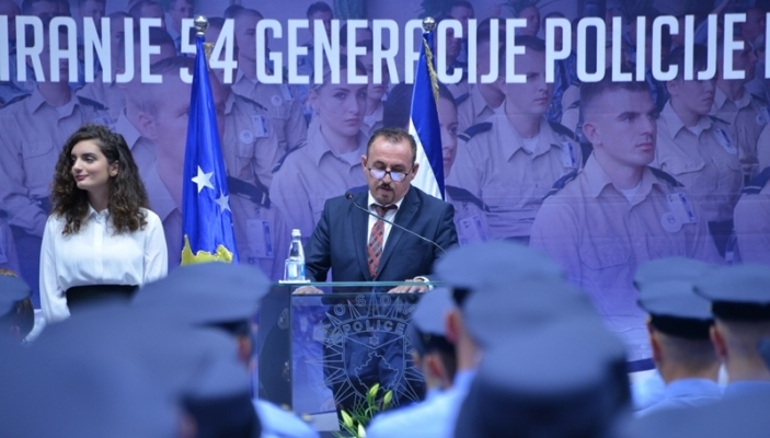 Sot u mbajt ceremonia e p&euml;rfundimit t&euml; pjes&euml;s teorike t&euml; programit profesional p&euml;r 416 kadet&euml;t t&euml; Policis&euml; s&euml; Kosov&euml;s 