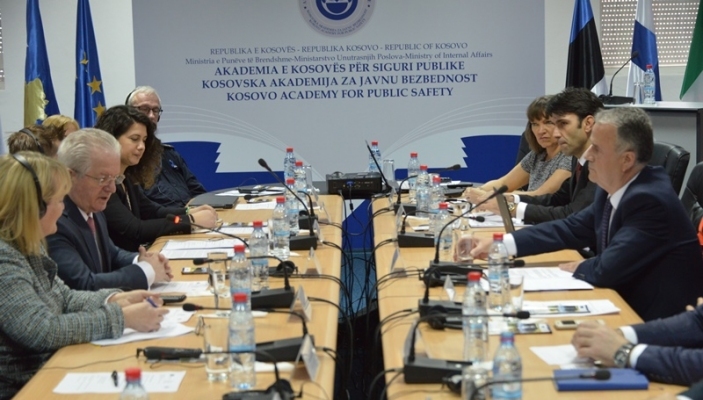 N&euml; Akademi u mbajt seminari i Projektit t&euml; Binjak&euml;zimit 