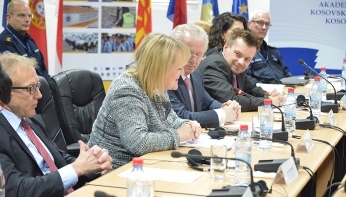 N&euml; Akademi u mbajt seminari i Projektit t&euml; Binjak&euml;zimit 