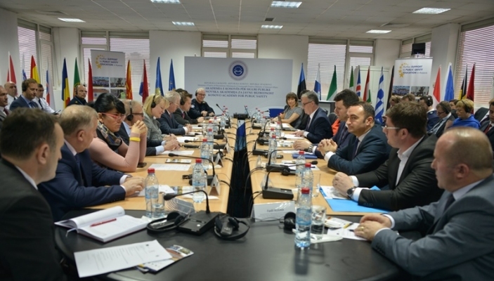 N&euml; Akademi u mbajt seminari i Projektit t&euml; Binjak&euml;zimit 