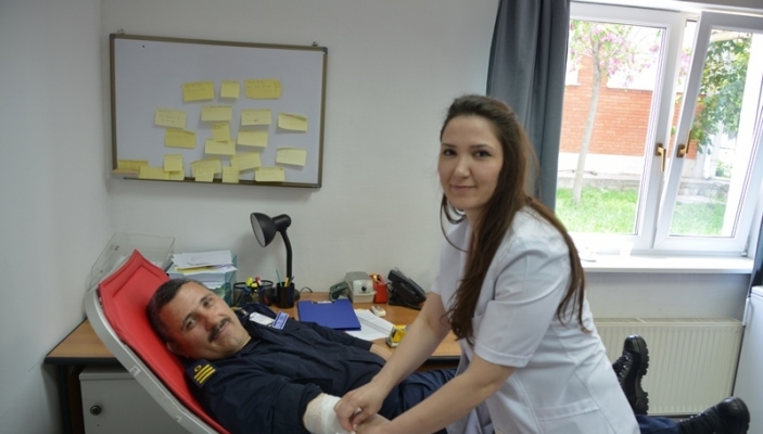 Akademia e Kosov&euml;s p&euml;r Siguri Publike dhuroi mbi 60 doza gjak