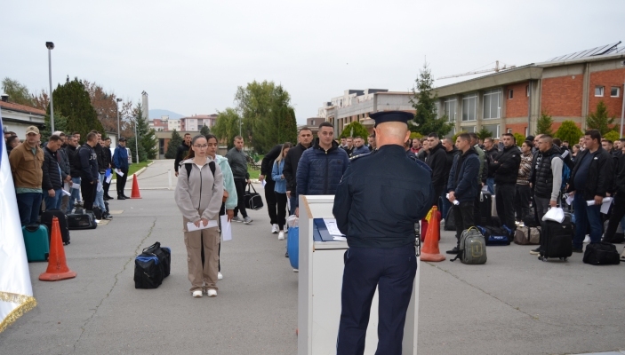 N&euml; Akademin&euml; e Kosov&euml;s p&euml;r Siguri Publike (AKSP) ka filluar Trajnimi p&euml;r Zyrtar Policor, gjenerata e 61-t&euml; e Policis&euml; s&euml; Kosov&euml;s.