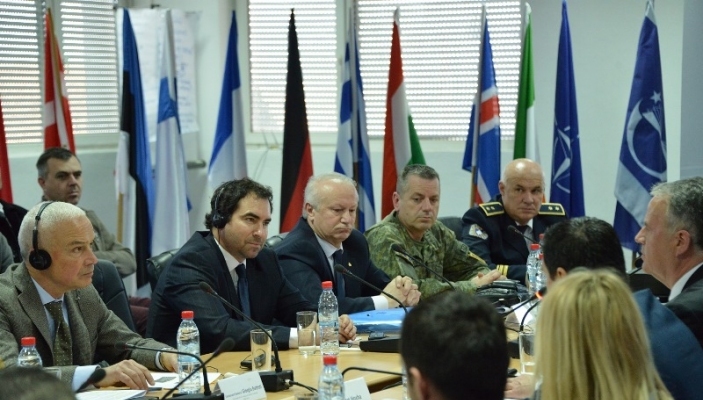 N&euml; AKSP u mbajt ligj&euml;rat&euml; p&euml;r &ccedil;&euml;shtje t&euml; siguris&euml; &#147;NATO dhe e ardhmja e siguris&euml; Euro-Atlantike&#148; nga profesor dhe ushtarak t&euml; Kolegjit t&euml; Mbrojtjes s&euml; NATO-s