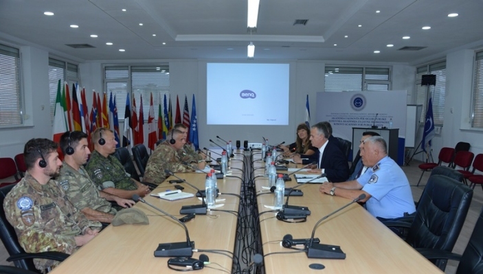 Nj&euml; delegacion nga KFOR-i me mision n&euml; Kosov&euml; vizitoi Akademin&euml;