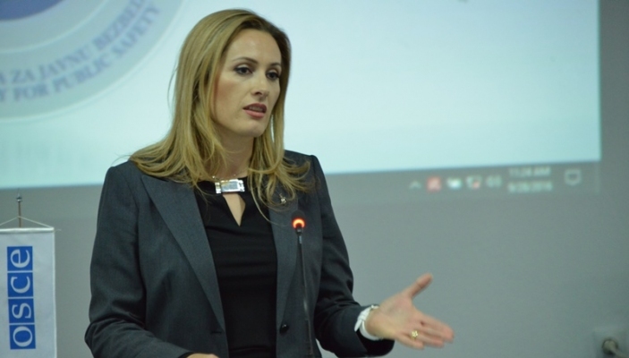 N&euml; Akademi filloi pun&euml;toria p&euml;r komunitete