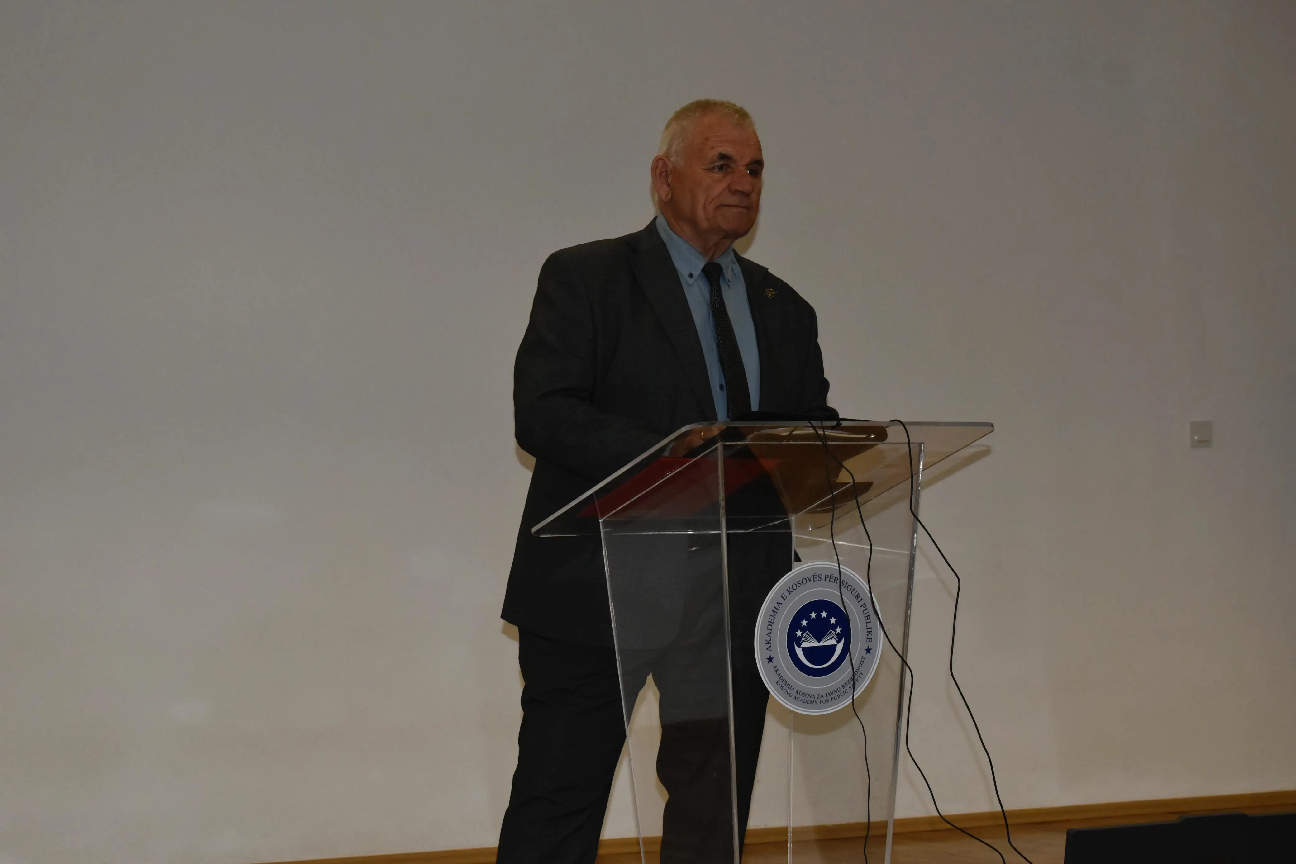 Në Akademinë e Kosovës për Siguri Publike u shënua 50-vjetori i diplomimit të Gjeneratës së Parë të Kadetëve të Shkollës së Mesme për Punë të Brendshme