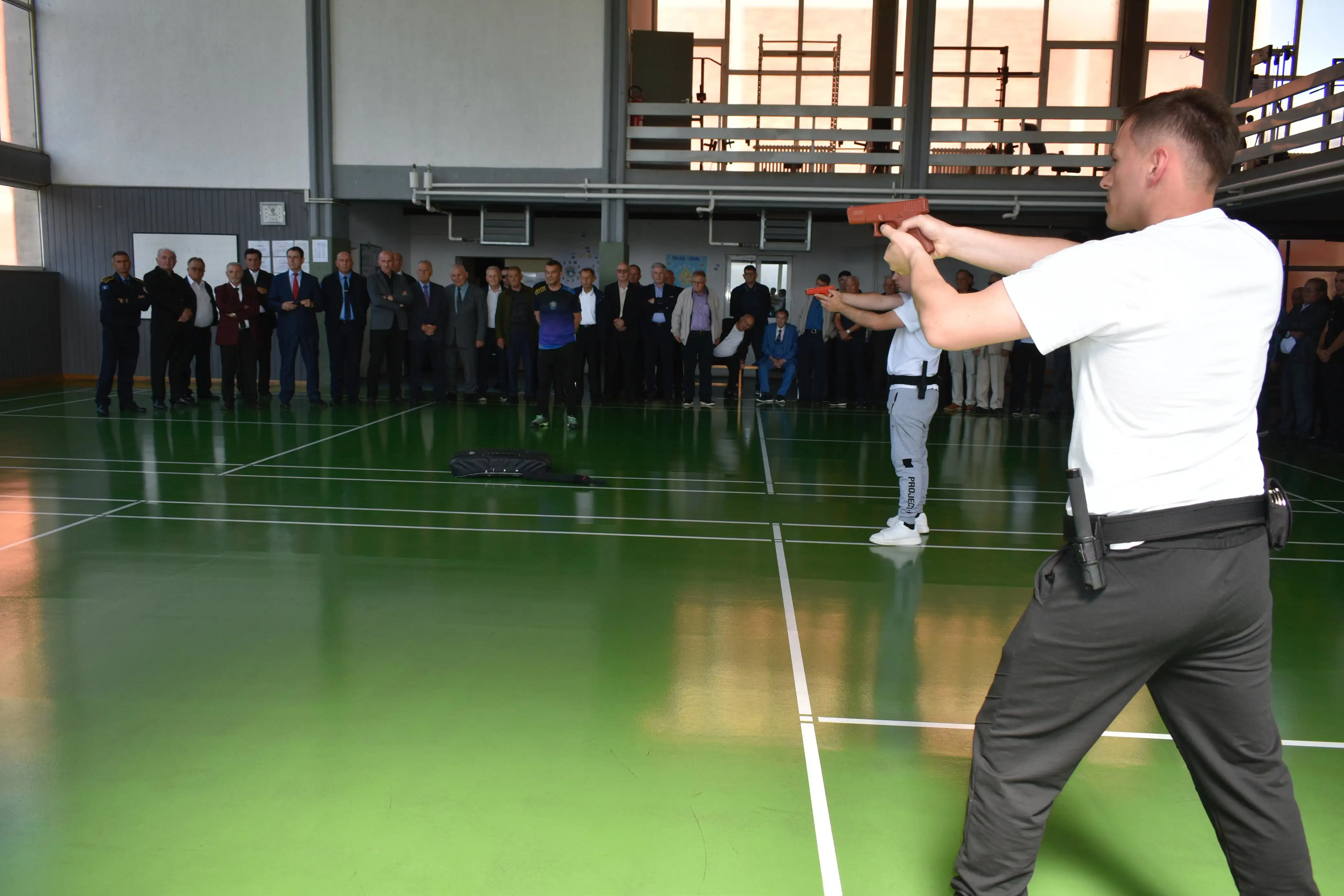 Në Akademinë e Kosovës për Siguri Publike u shënua 50-vjetori i diplomimit të Gjeneratës së Parë të Kadetëve të Shkollës së Mesme për Punë të Brendshme