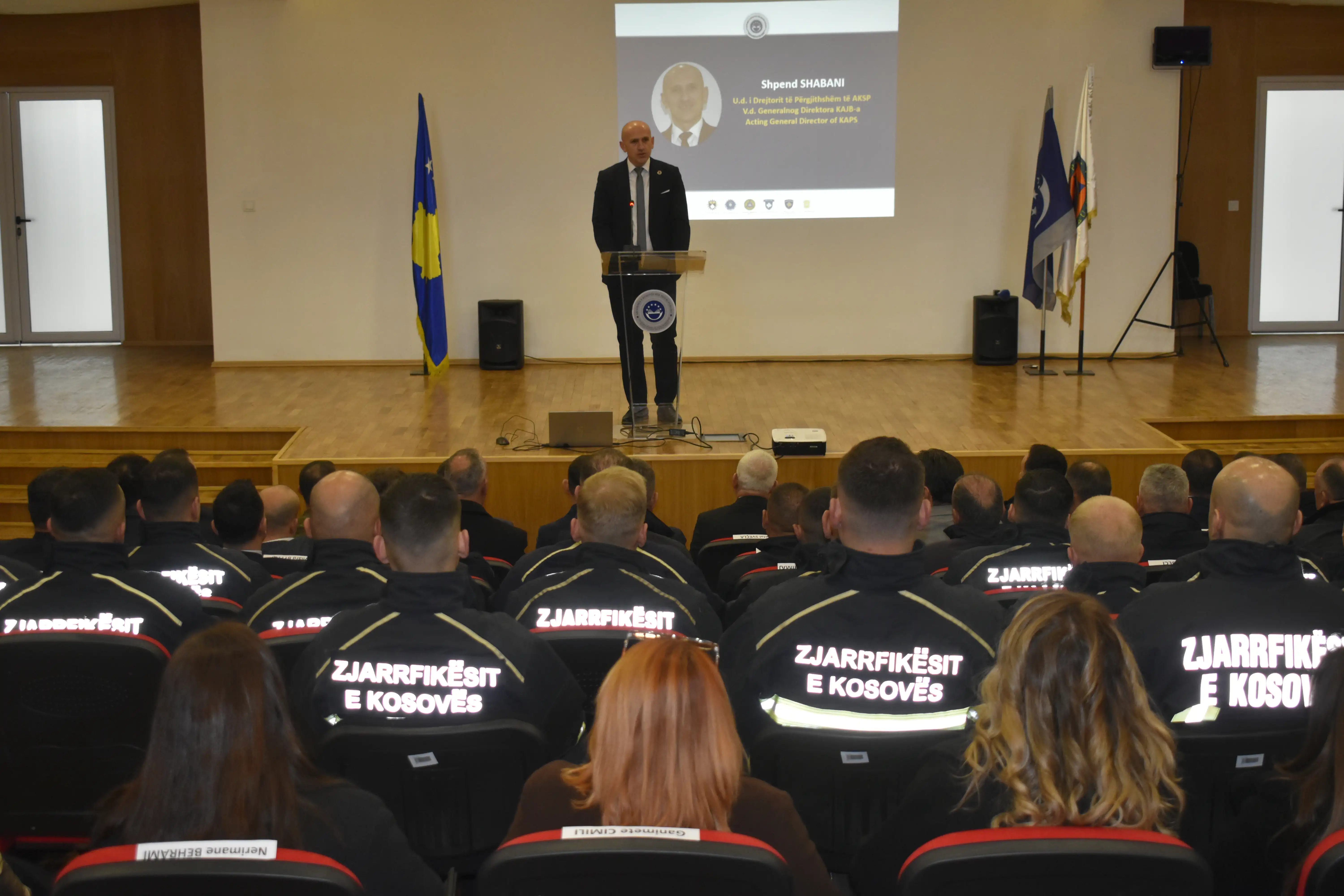 Në Akademinë e Kosovës për Siguri Publike sot diplomuan 21 kadetë për zjarrfikës