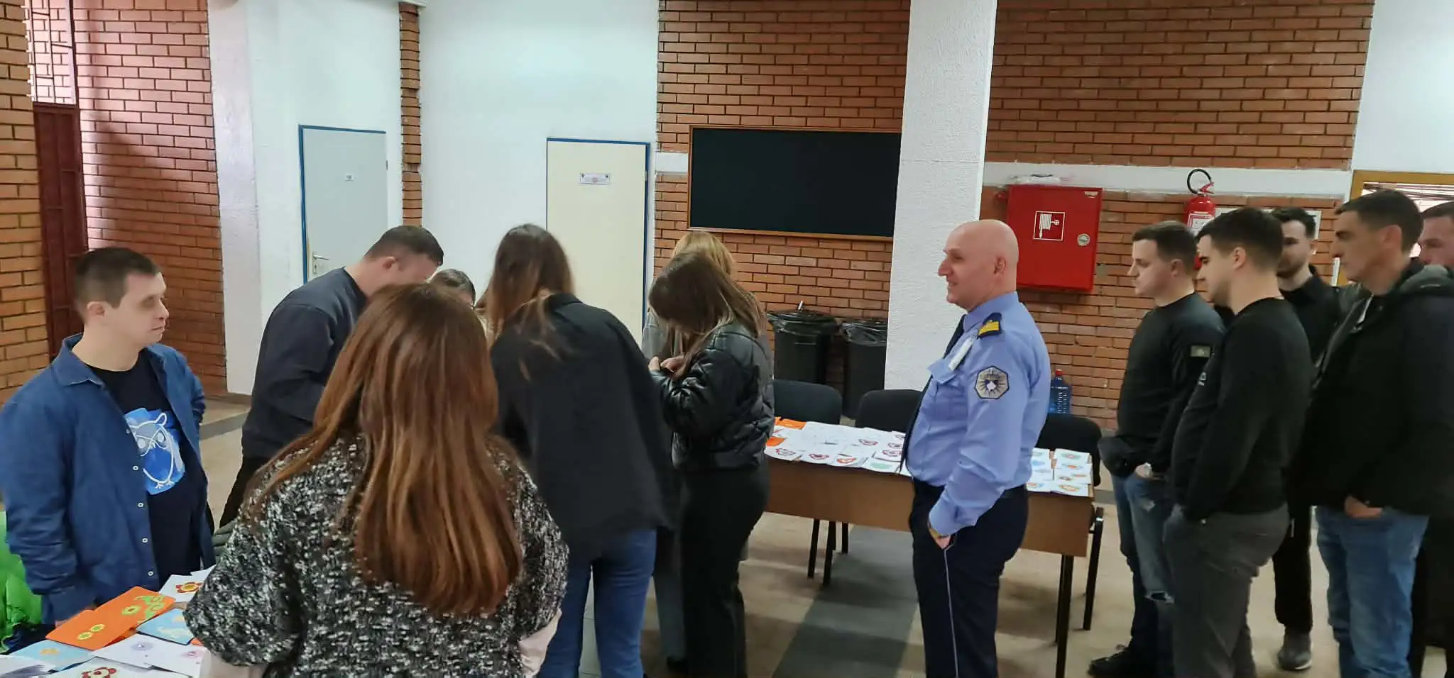 Në ambientet e Akademisë së Kosovës për Siguri Publike u mbajt ekspozita e organizuar nga Shoqata Down Syndrome Kosova