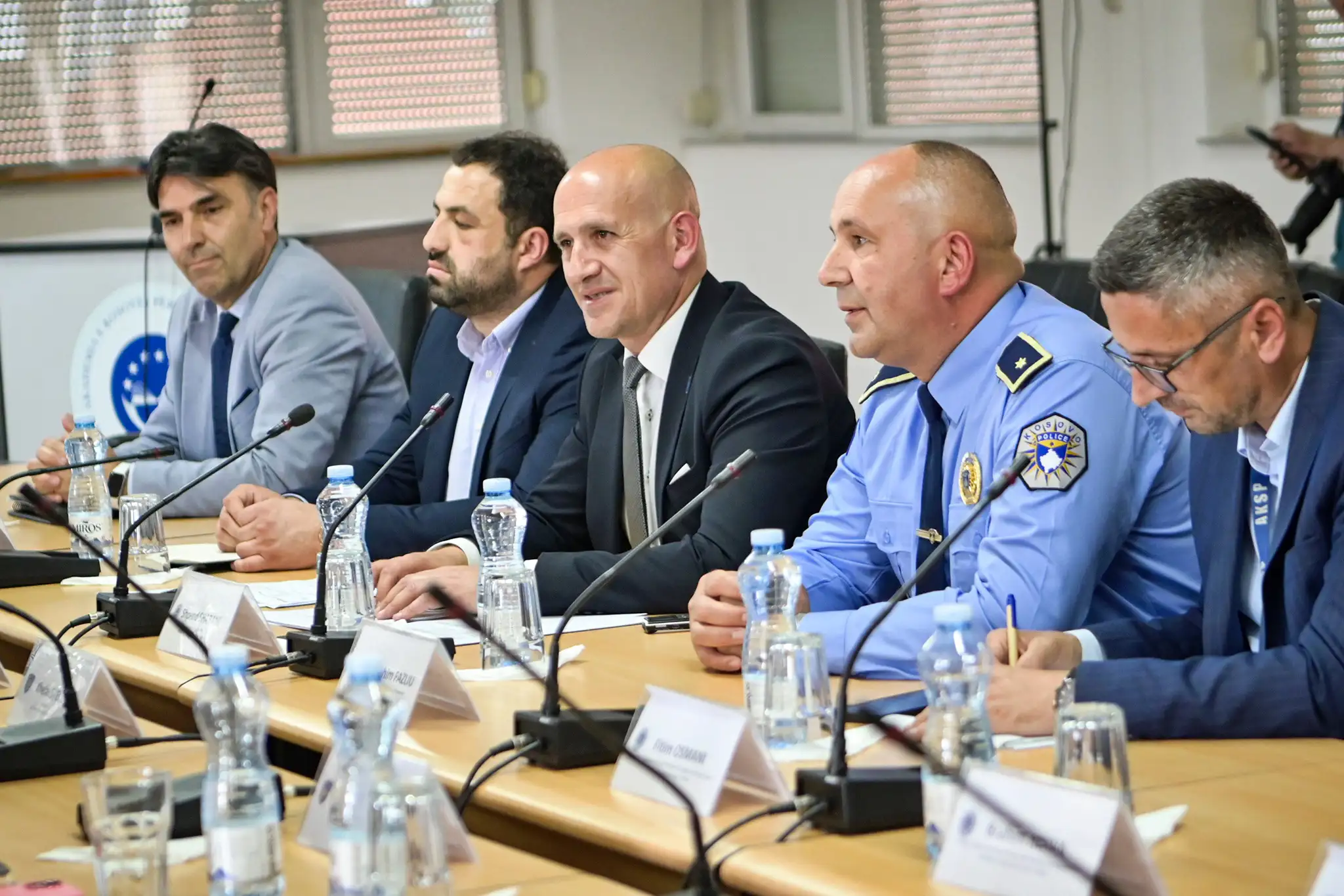 Kryeministri Kurti dhe Ministri Sveçla vizituan Akademinë e Kosovës për Siguri Publike
