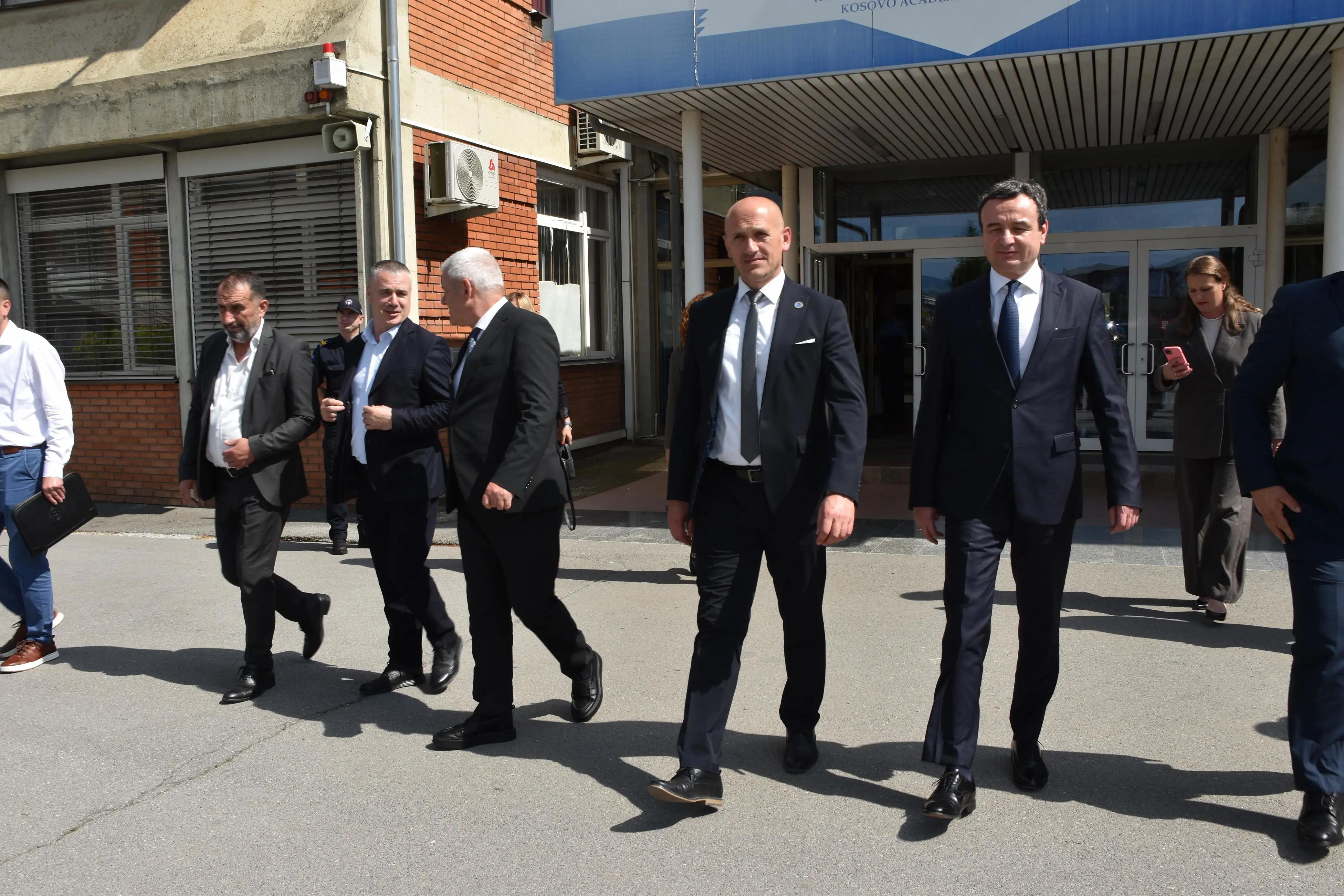 Kryeministri Kurti dhe Ministri Sveçla vizituan Akademinë e Kosovës për Siguri Publike