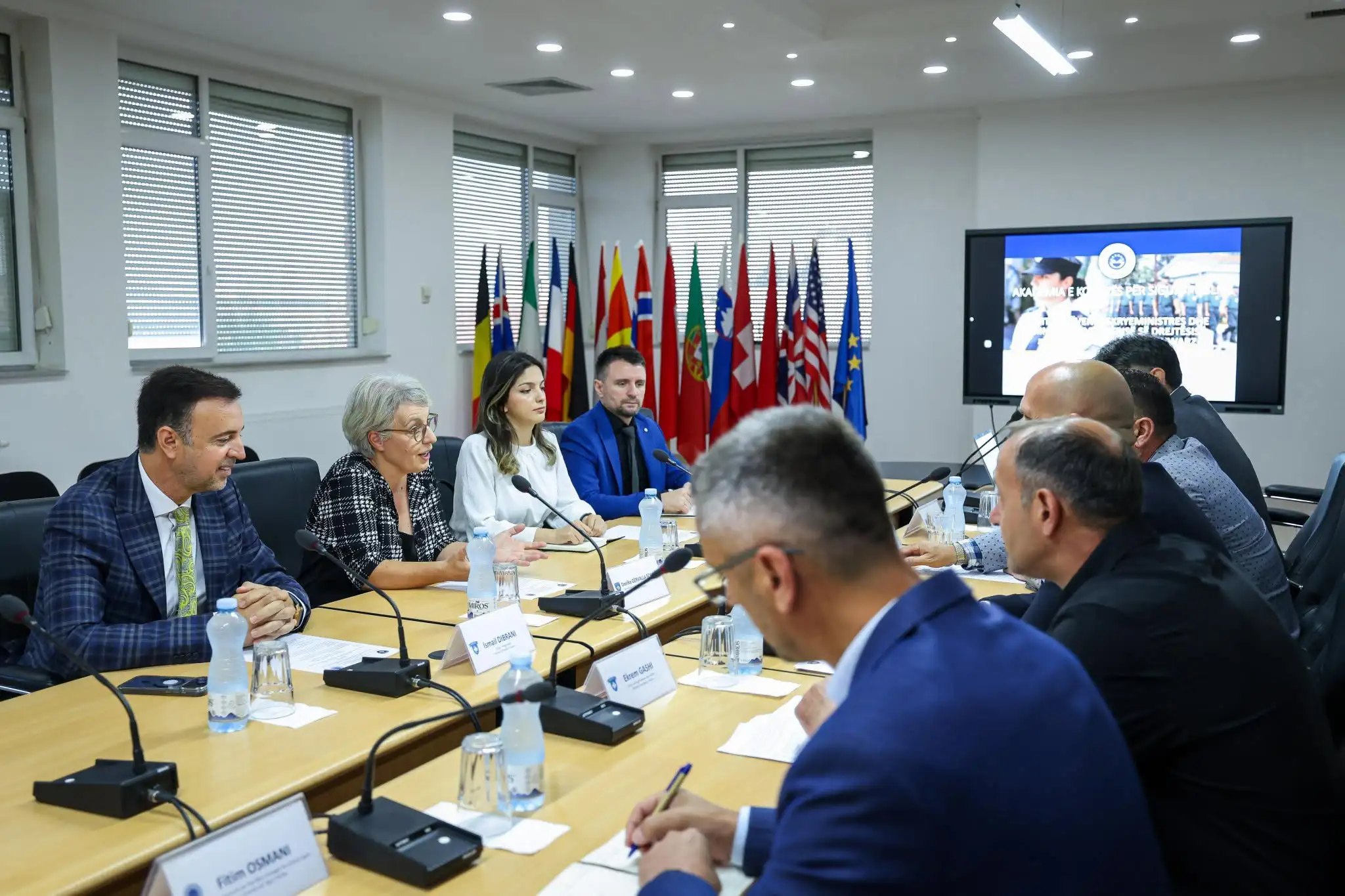 Zëvendëskryeministrja Donika Gërvalla-Schwarz, vizitoi Akademinë e Kosovës për Siguri Publike