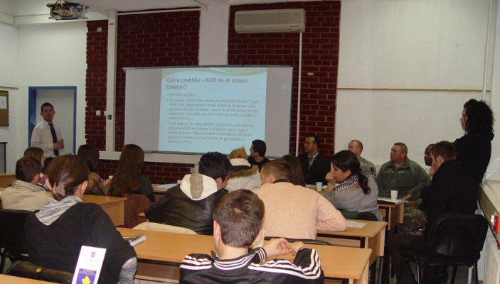 N&euml; Qendr&euml;n e Kosov&euml;s p&euml;r Siguri Publike, Edukim dhe Zhvillim u mbajt&euml; seminari tre ditor i organizuar nga OJQ &#147;Q&euml;ndresa dhe Liria&#148;