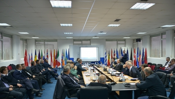 Pjes&euml;marr&euml;sit e konferenc&euml;s &#147;Dita e Siguris&euml; s&euml; Men&ccedil;ur Austriako-Kosovare 2016&#148; vizituan Akademin&euml;