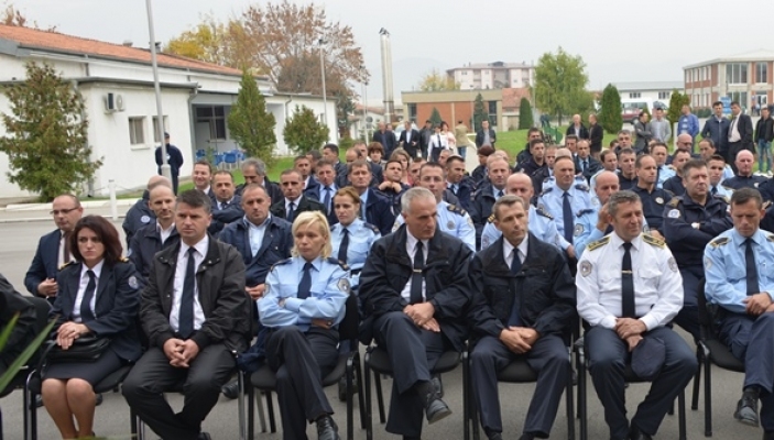 N&euml; Akademi mbahet ceremonia e diplomimit t&euml; student&euml;ve t&euml; gjenerat&euml;s s&euml; par&euml; t&euml; Fakultetit t&euml; Siguris&euml; Publike 
