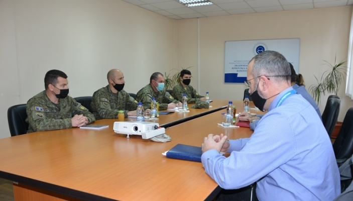 Nj&euml; delegacion nga QSU-ja e FSK-s&euml; vizitoi Akademin&euml;