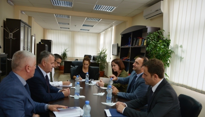 Rafuna vizitoi Akademin&euml;