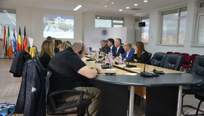 Nj&euml; delegacion nga Nj&euml;sia Korrektuese e EULEX-it vizitoi Akademin&euml;