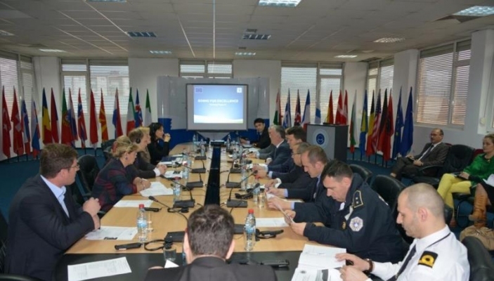 Akademia p&euml;rfituese p&euml;r her&euml; t&euml; dyt&euml; e Projektit t&euml; Binjak&euml;zimit 