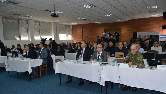 N&euml; Akademi u mbajt konferenca &ldquo;Sfidat e mobilitetit t&euml; transportit dhe siguria publike&rdquo;