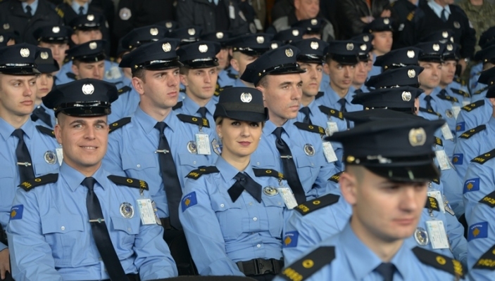 Diplomoi gjenerata e 53-t&euml; e kadet&euml;ve t&euml; Policis&euml; s&euml; Kosov&euml;s
