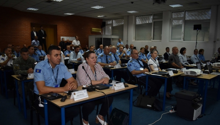 N&euml; Akademi filloi &ldquo;Shkolla Nd&euml;rkomb&euml;tare p&euml;r Stafin Policor dhe Komandues&rdquo;