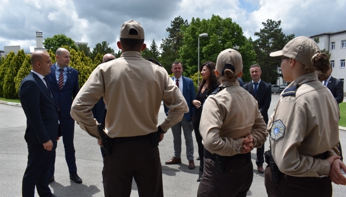 Nj&euml; delegacion nga  Inspektorati i P&euml;rgjithsh&euml;m i Forcave s&euml; Siguris&euml; nga Republika &Ccedil;eke vizitoi Akademin&euml;