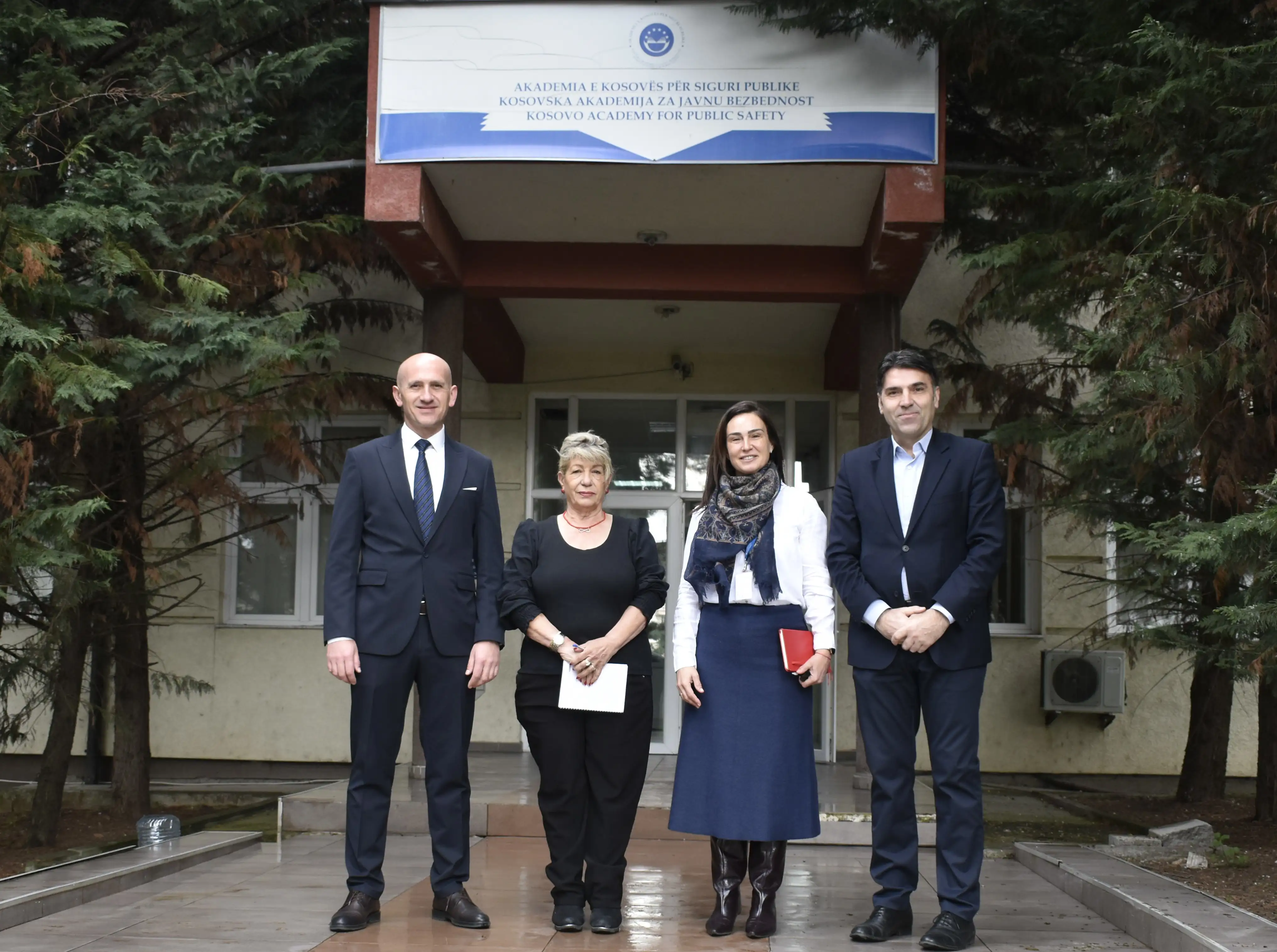 Rodriguez, Ushtruesja në detyre e Drejtorit të DRSP nga Misioni i OSBE-së në Kosovë vizitoi Akademinë