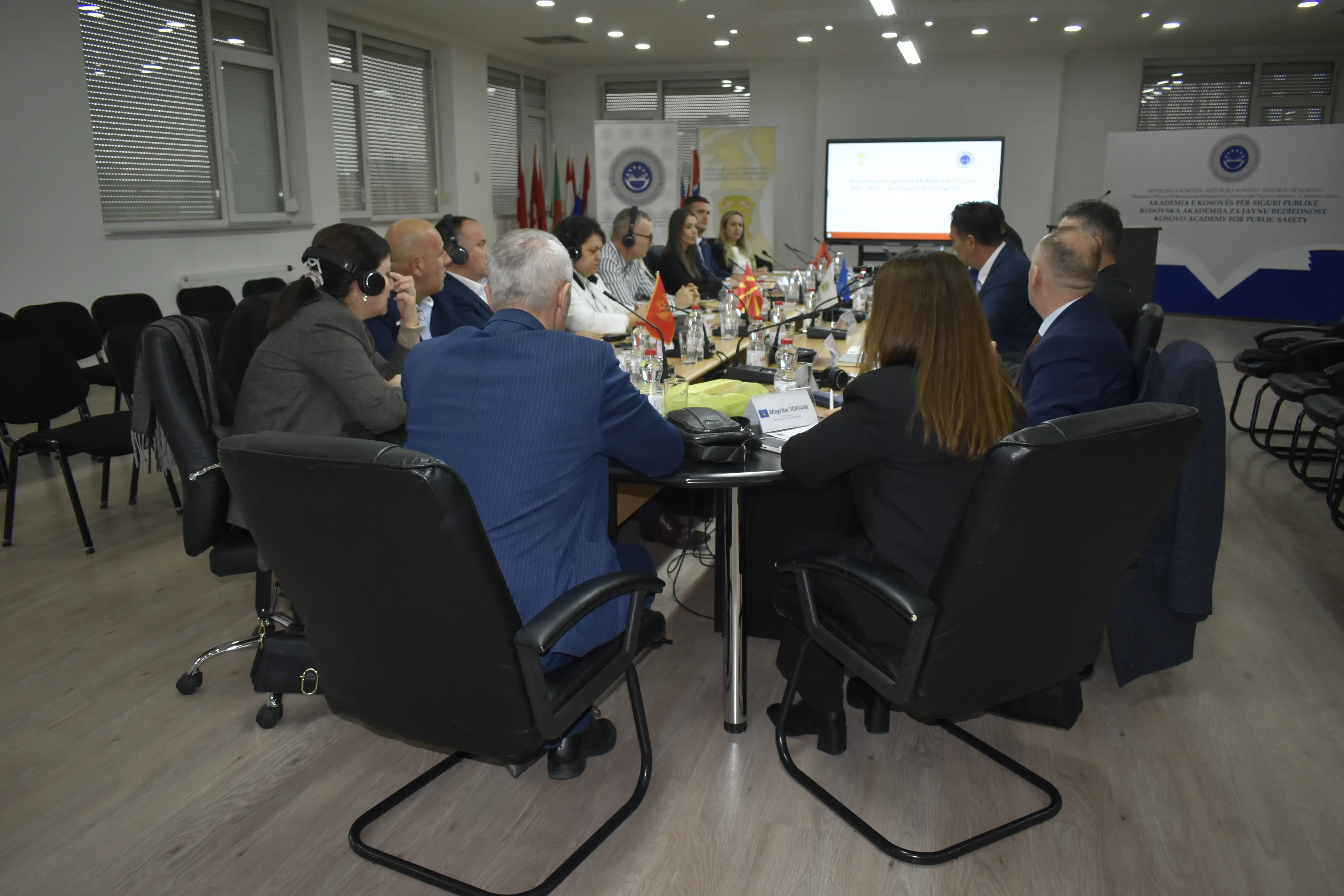 Në AKSP u mbajt Punëtoria Rajonale “Transparenca e Agjencive Mbikëqyrëse Policore dhe Roli i Transparencës në Forcimin e Integritetit Policor”