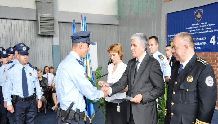  Ceremonia e diplomimit e zyrtar&euml;ve policor&euml; t&euml; gjenerat&euml;s s&euml; 42-t&euml; 