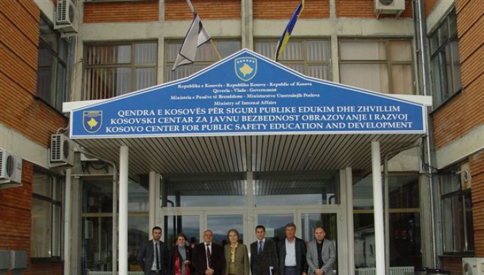 Kryqi i Kuq i Kosov&euml;s vizitoi Qendr&euml;n e Kosov&euml;s p&euml;r Siguri Publike