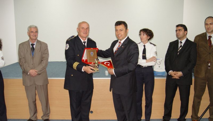 N&euml; QKSPEZH u mbajt ceremonia e kursit &#147;Hetimi i vendit t&euml; ngjarjes pas eksplodimit&#148;