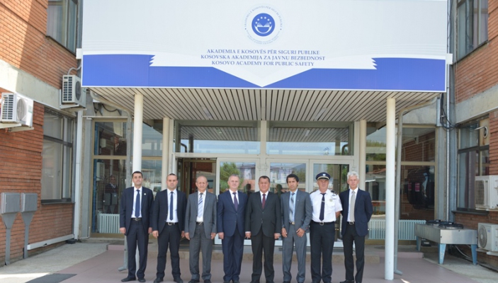 Zv/ministri i Pun&euml;ve t&euml; Brendshme nga Afganistani Ikramuddin Yawar vizitoj Akademin&euml;