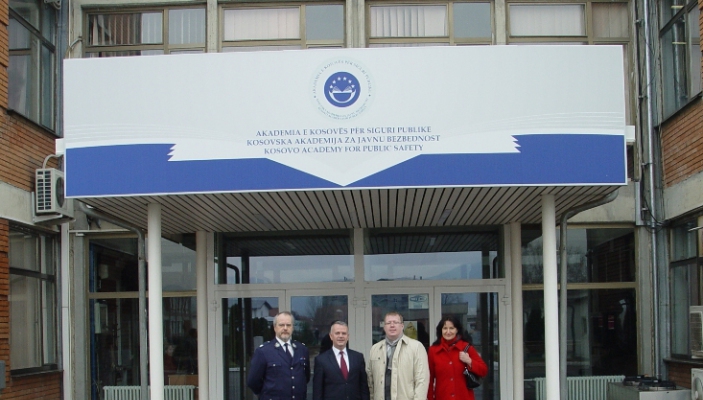Drejtori Smakiqi priti n&euml; takim Himberg dhe Tabur