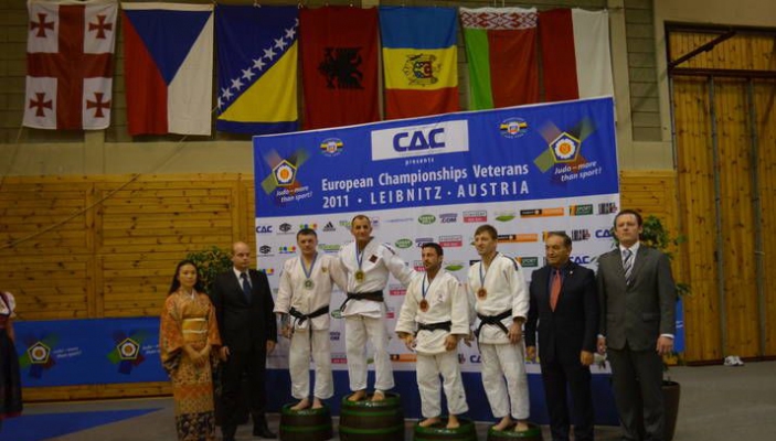 Cena u shpall&euml; Kampion Evropian n&euml; garat &#147;Kampionati Evropian p&euml;r Mjesht&euml;r-Veteran&#148;